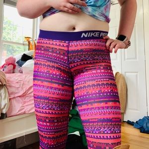 Nike Pro Multicolor Patterned Leggings